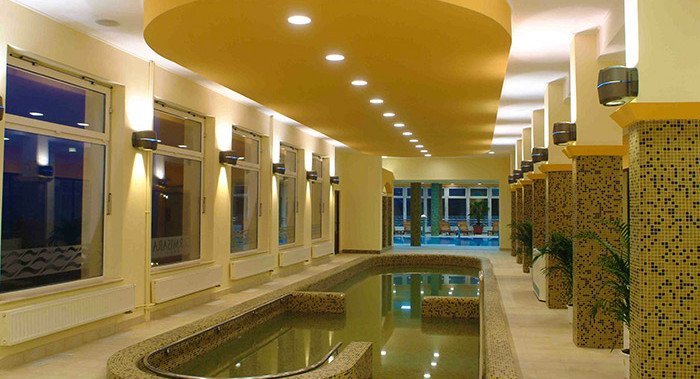 4piscina-germisara_Hotel