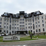 1_intrare_Hotel_Palace_Bile_Govora